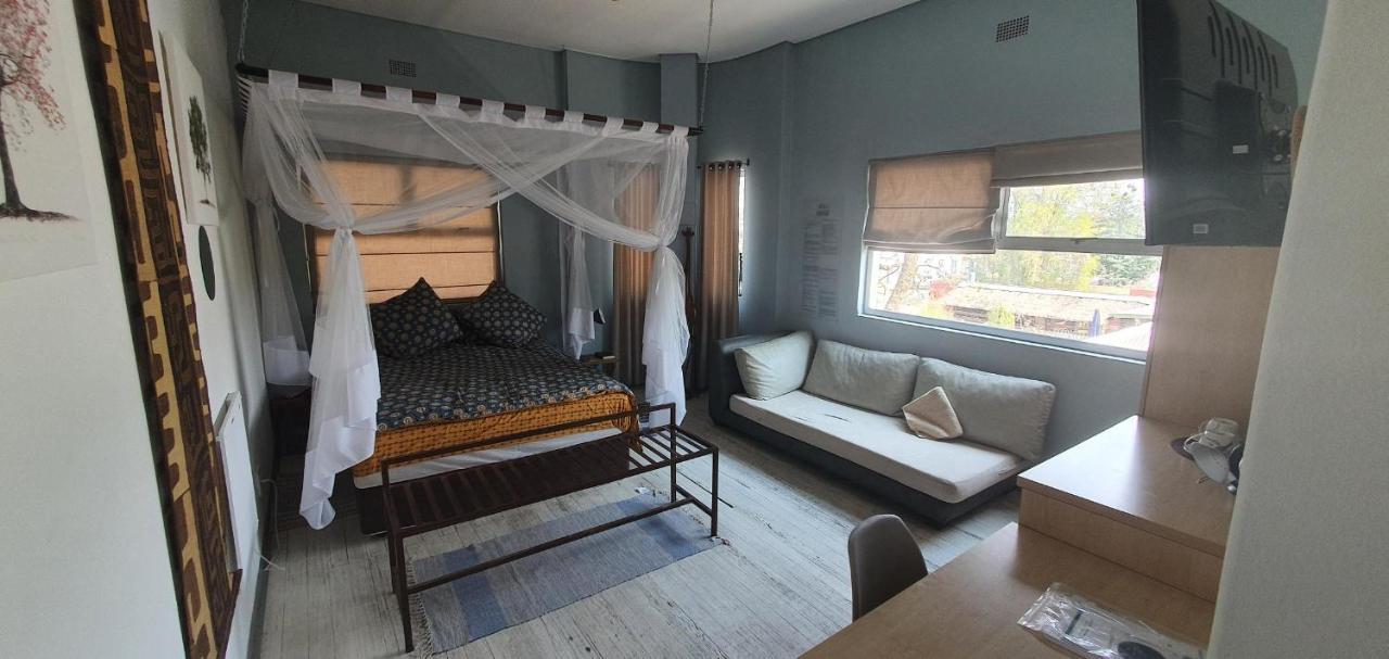 Vondelhof Guesthouse Windhoek Luaran gambar